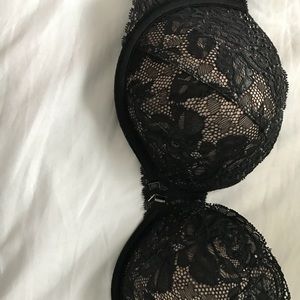 34C Victoria’s Secret strapless bra